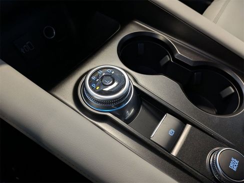 New 2026 Ford Explorer Active w/ Active Comfort Package image 12