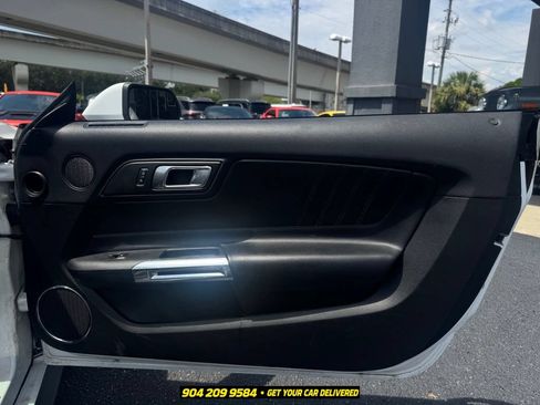 Used 2022 Ford Mustang GT Premium RWD image 18