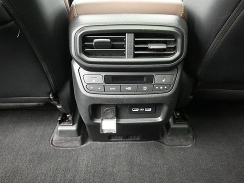 Used 2023 Honda Pilot Elite image 24