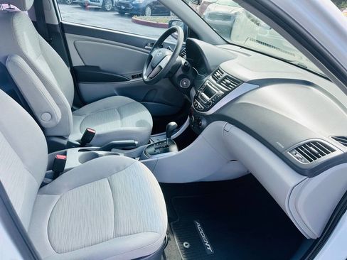 Used 2016 Hyundai Accent SE FWD image 15