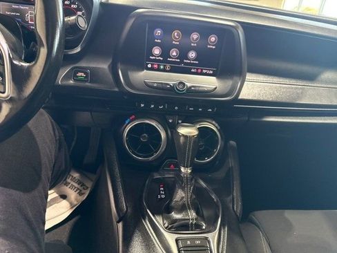 Used 2020 Chevrolet Camaro LT image 19