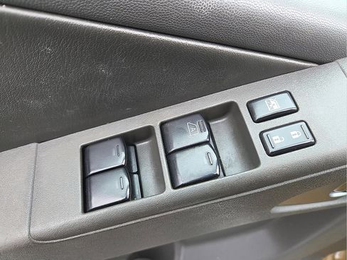 Used 2021 Nissan Frontier PRO-4X w/ Pro-4x Utility Package image 12