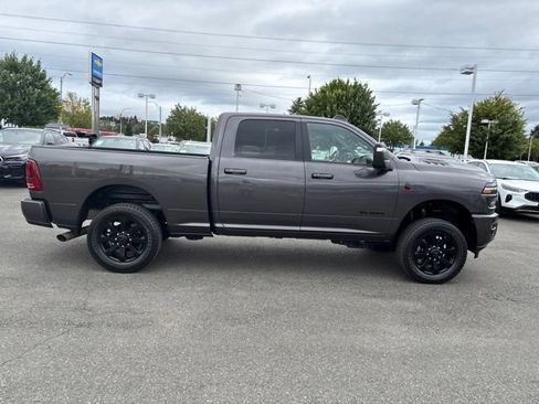 Used 2025 RAM 2500 Laramie w/ Night Edition AWD/4WD image 6