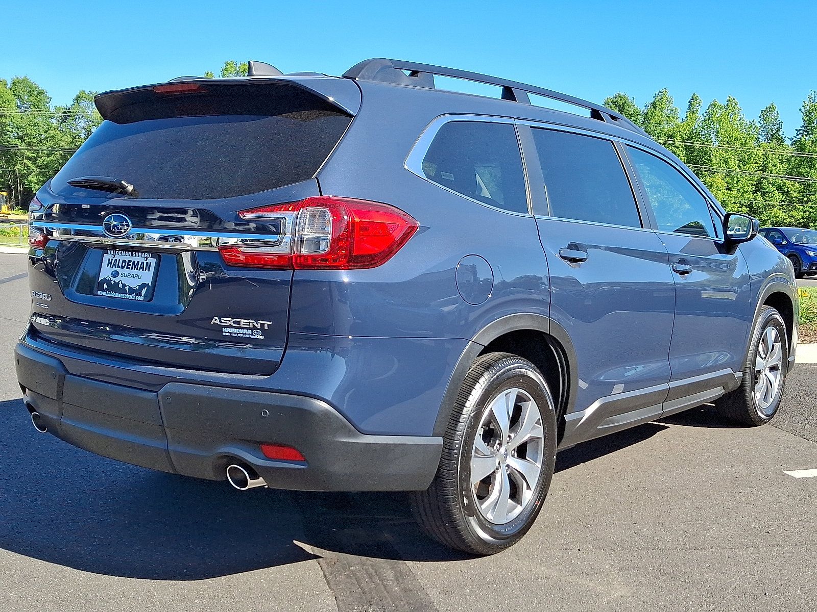 Certified 2025 Subaru Ascent Premium AWD/4WD image 6