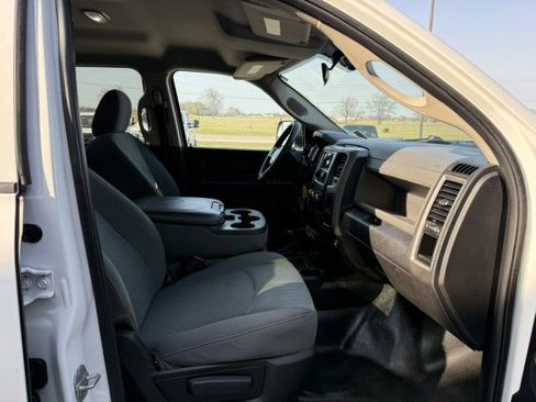 Used 2013 RAM 5500 Tradesman w/ Max Tow Pkg image 8