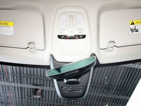 Certified 2025 Volvo XC60 B5 Plus image 10