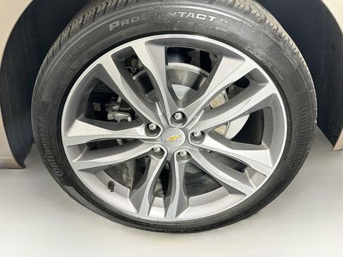 Used 2024 Chevrolet Malibu LT image 11