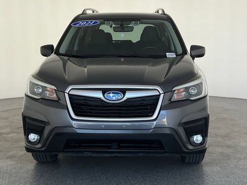 Used 2021 Subaru Forester Premium AWD/4WD image 10