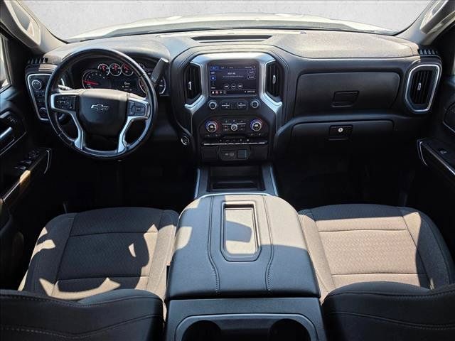 Certified 2022 Chevrolet Silverado 1500 RST w/ Redline Edition AWD/4WD image 13
