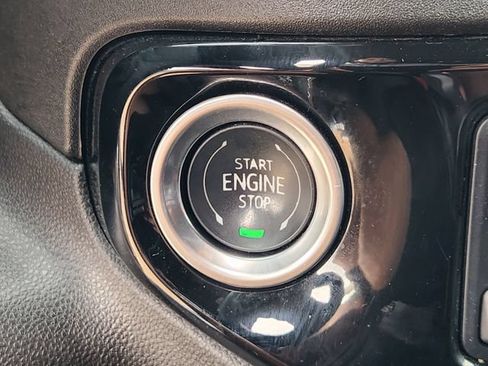 Used 2025 Chevrolet Silverado 1500 LT RWD image 20