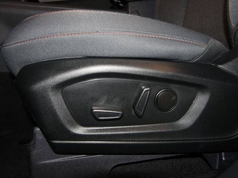 Used 2025 Ford Explorer Active image 7