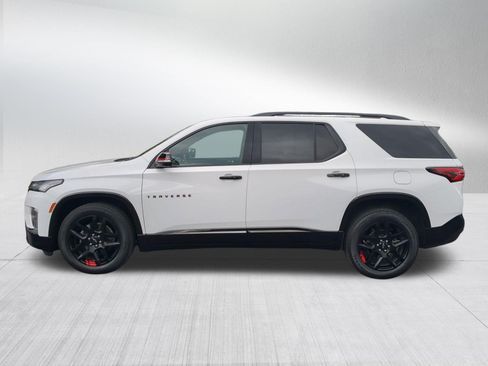 Used 2023 Chevrolet Traverse Premier w/ Redline Edition AWD/4WD image 3