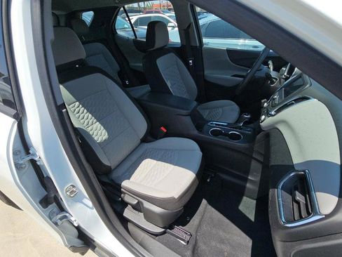 Used 2019 Chevrolet Equinox LS FWD image 8