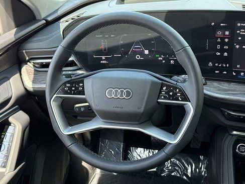 Certified 2025 Audi Q5 Premium Plus w/ Premium Plus image 14