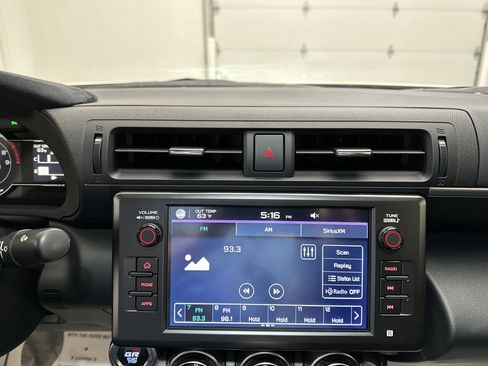 Used 2023 Toyota GR86 Premium w/ ALL Weather Mat Package (TMS) RWD image 29