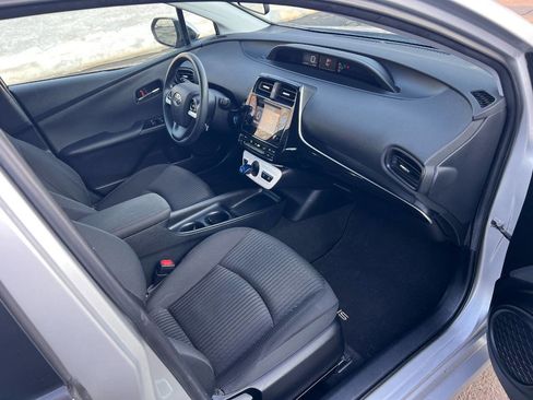 Used 2016 Toyota Prius Two image 30