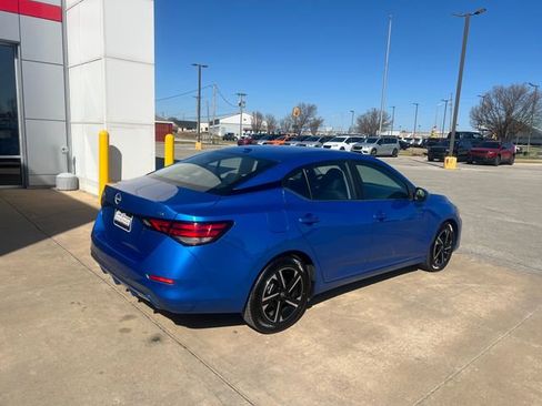 Used 2024 Nissan Sentra SV image 5