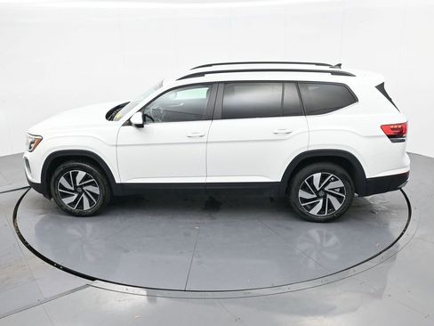 Used 2024 Volkswagen Atlas SE FWD image 28
