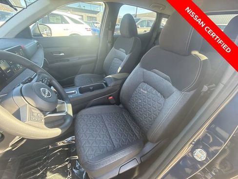 Certified 2025 Nissan Kicks SV image 11