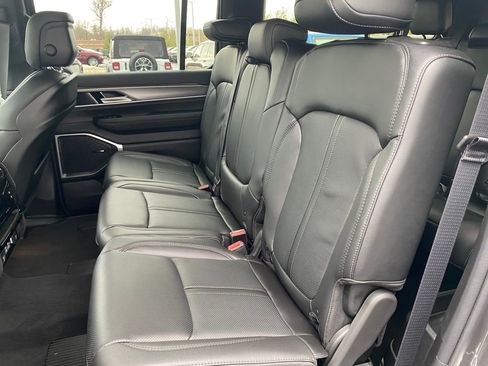 New 2026 Jeep Grand Wagoneer L 4WD w/ HD Trailer Tow Package image 22