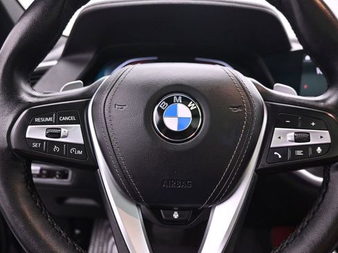 Used 2022 BMW X6 xDrive40i w/ Executive Package image 13