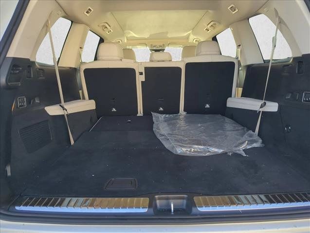 Used 2024 Mercedes-Benz GLS 450 4MATIC image 5