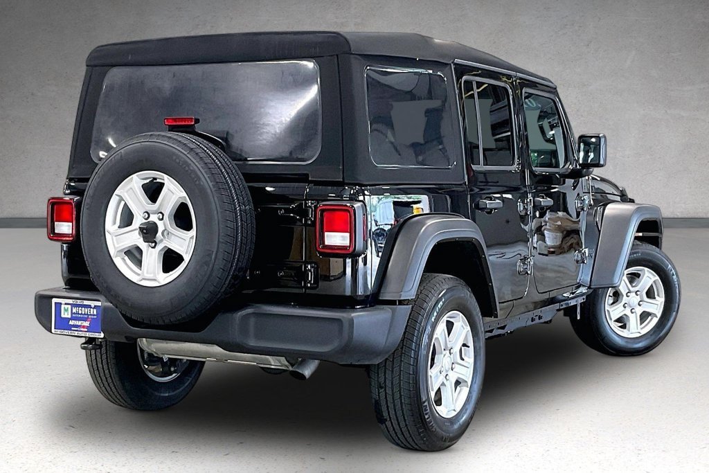 Used 2022 Jeep Wrangler Unlimited Sport AWD/4WD image 7