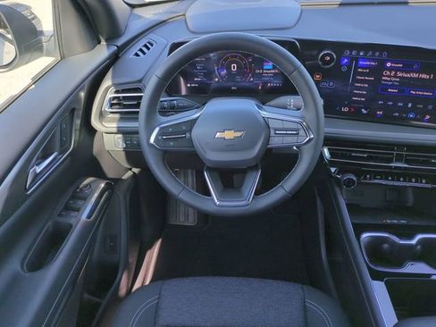 New 2026 Chevrolet Traverse LT w/ Driver Confidence Package FWD image 15