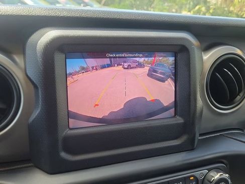 Used 2020 Jeep Wrangler Unlimited Sport S AWD/4WD image 30