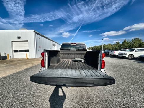 Used 2019 Chevrolet Silverado 1500 LTZ w/ LTZ Premium Package image 27