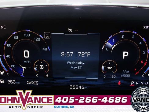 Used 2025 Chevrolet Suburban Premier AWD/4WD image 35