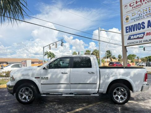 Used 2018 RAM 1500 Laramie w/ Convenience Group AWD/4WD image 2