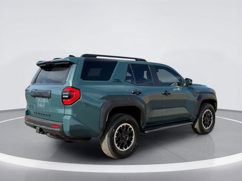 Used 2025 Toyota 4Runner TRD Off-Road Premium AWD/4WD image 4