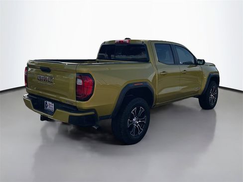 Used 2024 GMC Canyon AT4 image 7