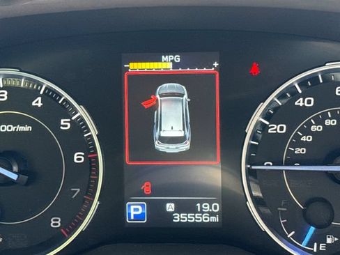 Used 2022 Subaru Ascent Limited AWD/4WD image 18
