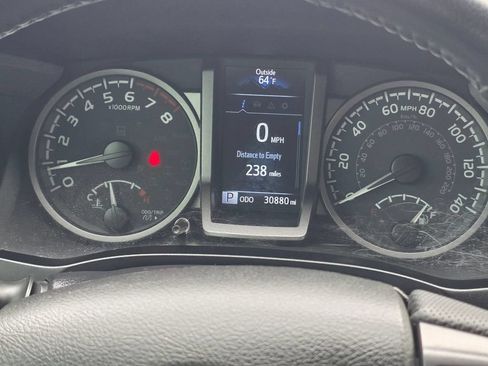 Used 2023 Toyota Tacoma TRD Off-Road w/ Technology Package AWD/4WD image 22