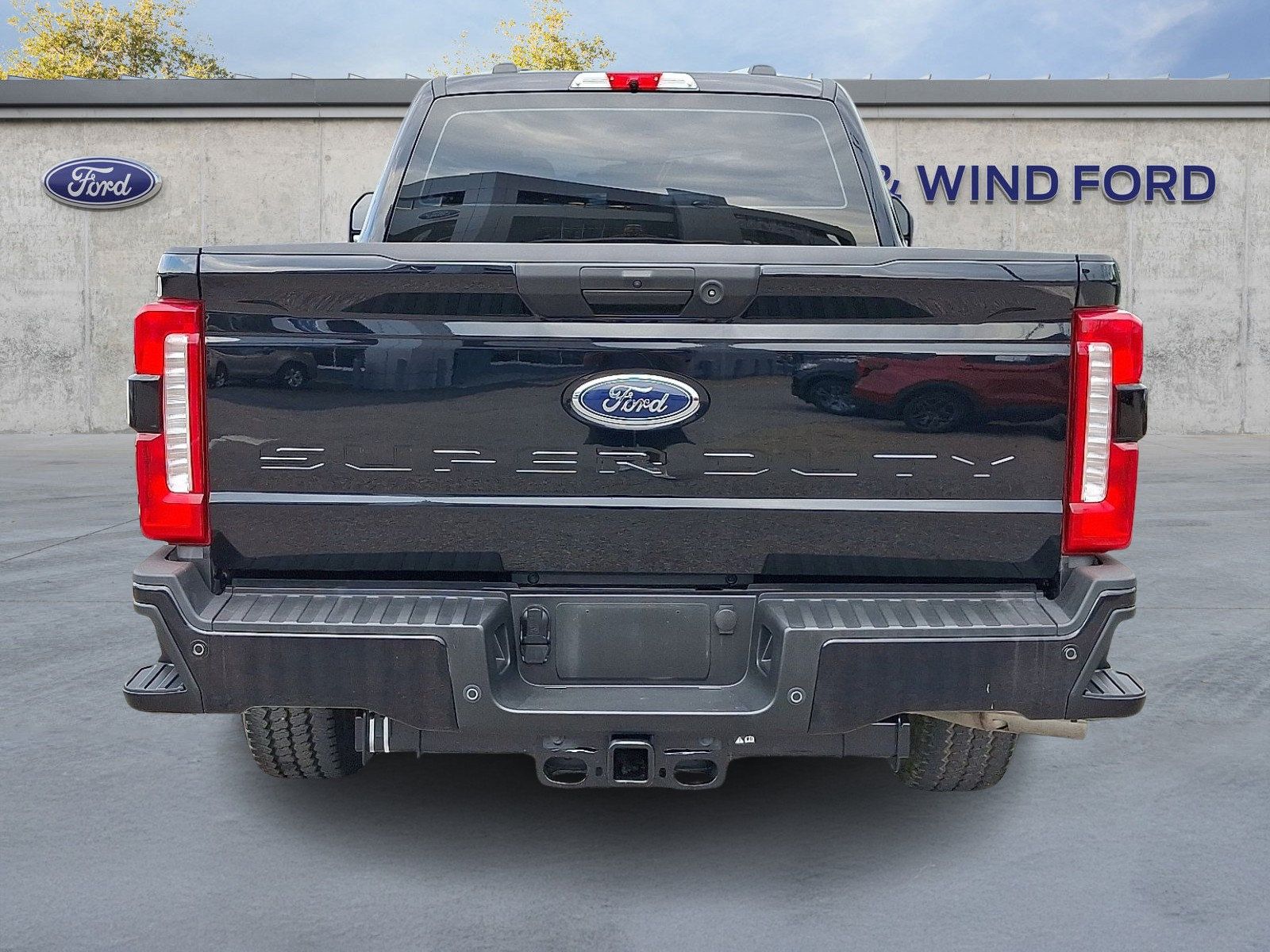 Used 2024 Ford F250 XL w/ STX Appearance Package AWD/4WD image 5