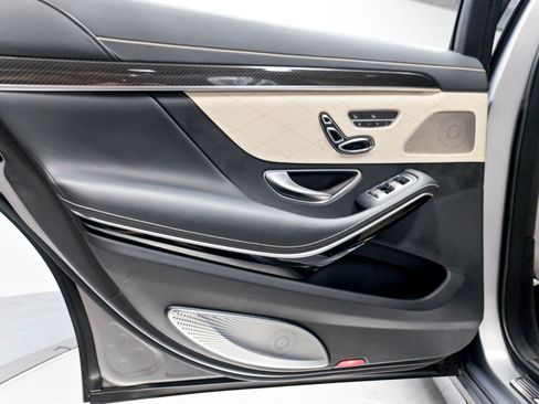 Used 2018 Mercedes-Benz S 63 AMG S 4MATIC Sedan image 32