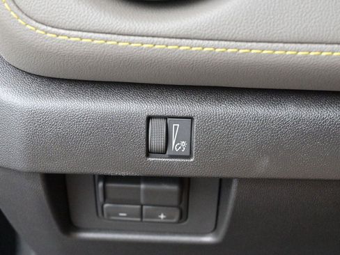 Used 2026 Chevrolet Colorado ZR2 AWD/4WD image 27