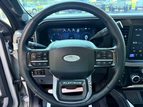 Used 2025 Ford F250 Platinum AWD/4WD image 24