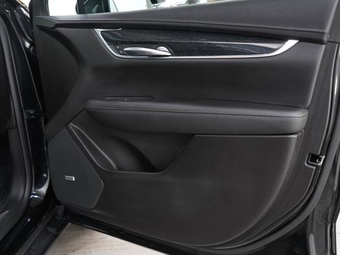 Used 2022 Cadillac XT5 Premium Luxury AWD/4WD image 9