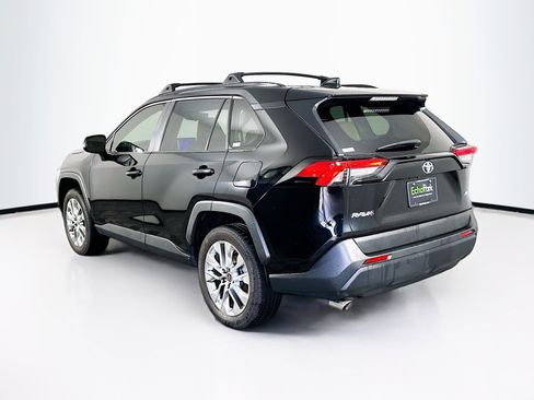 Used 2025 Toyota RAV4 XLE Premium FWD image 5