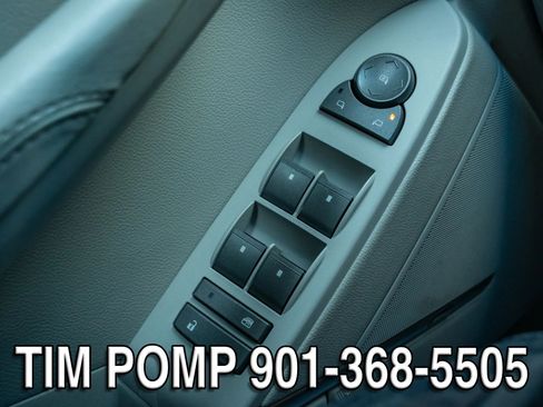 Used 2011 Cadillac CTS Luxury RWD image 24