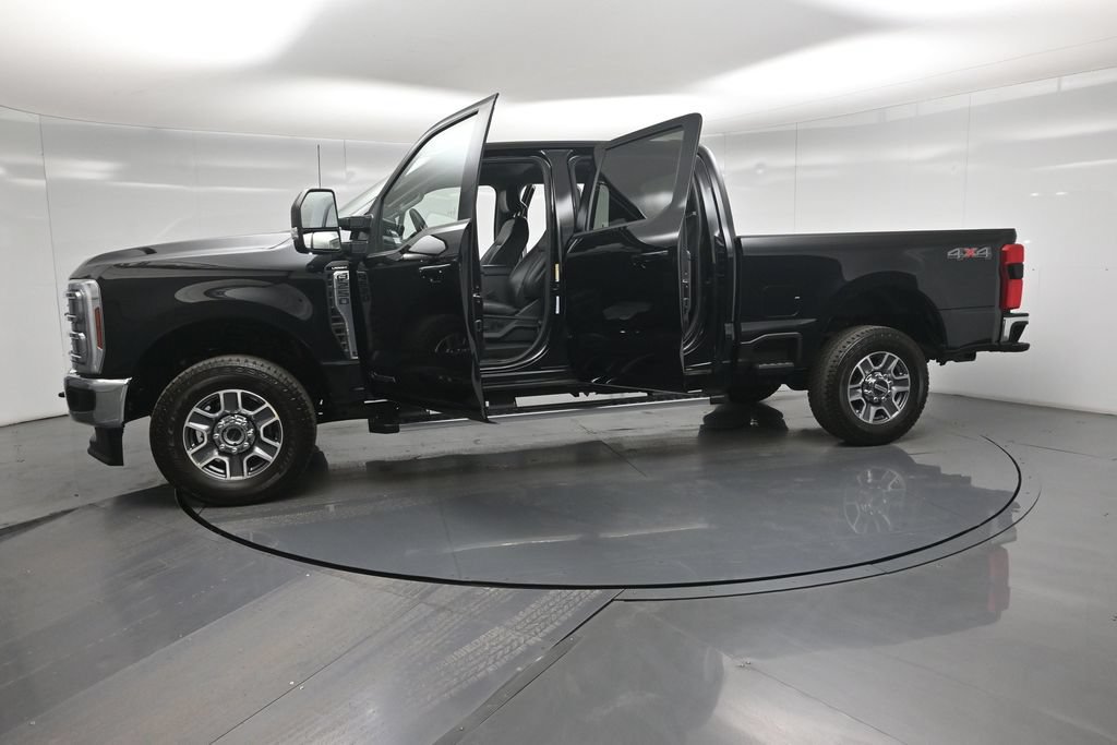 Certified 2025 Ford F250 Lariat AWD/4WD image 35