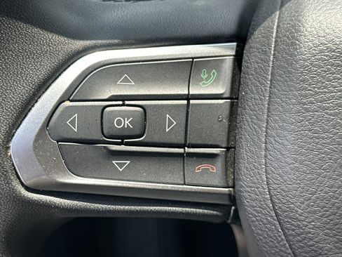 Used 2024 Jeep Compass Latitude AWD/4WD image 24