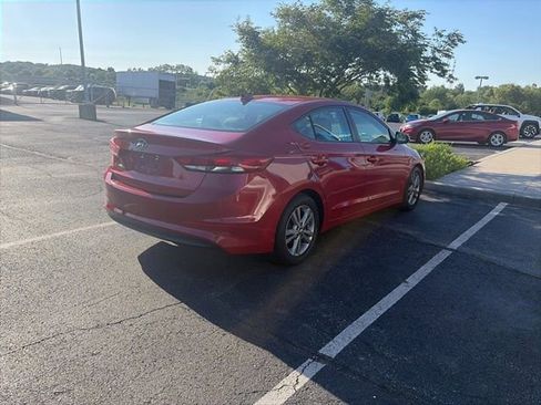 Used 2017 Hyundai Elantra SE FWD image 6