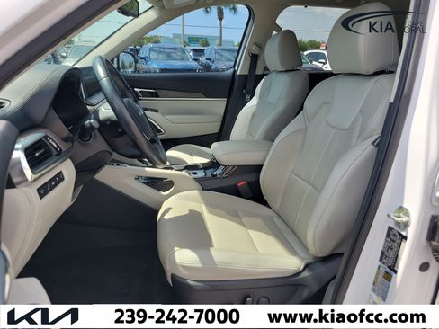 Certified 2022 Kia Telluride EX w/ EX Premium Package FWD image 22