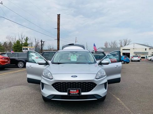 Used 2020 Ford Escape SE AWD/4WD image 9