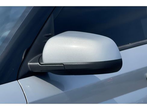 Used 2021 Hyundai Venue SE FWD image 47