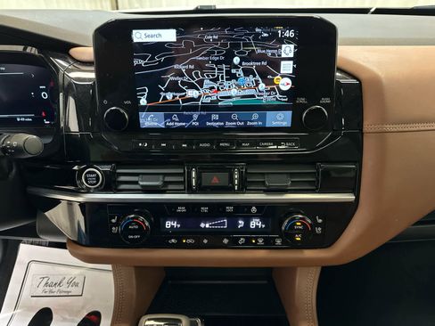 Certified 2024 Nissan Pathfinder Platinum image 7